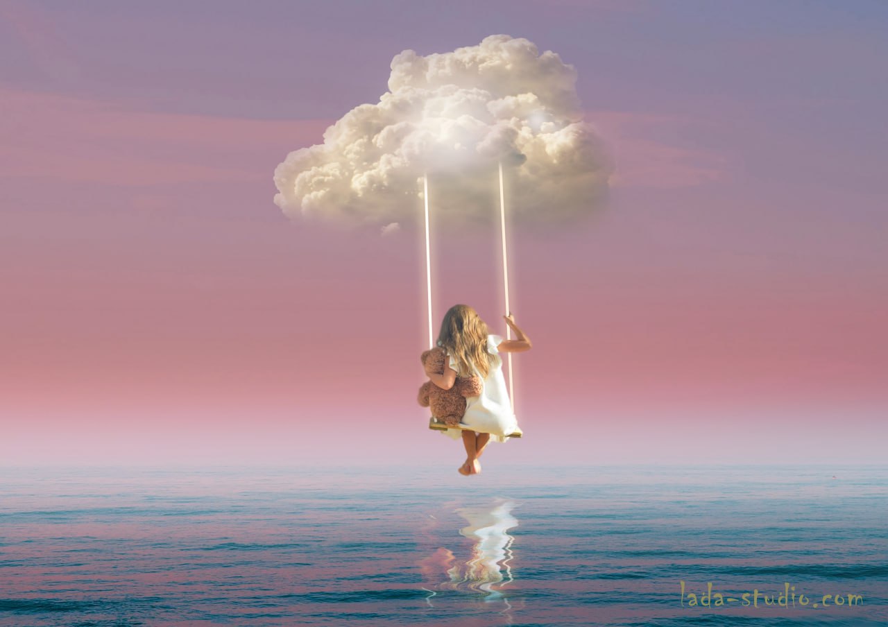 Photoshop. The girl on the cloud. lada-studio.com